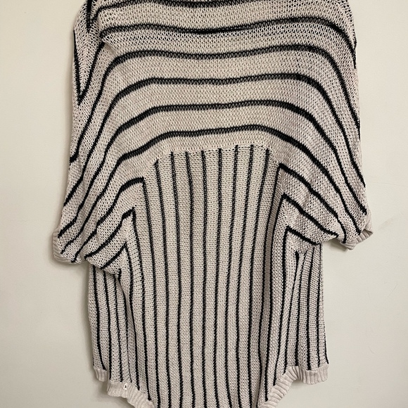 American Eagle Womens Sweater Size XS - Picture 4 of 4